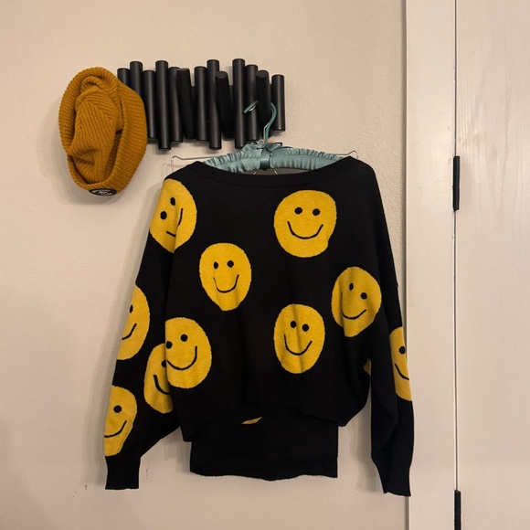 Dressed In LALA Smiley The Most Fun Knit Set - Picture 3 of 11